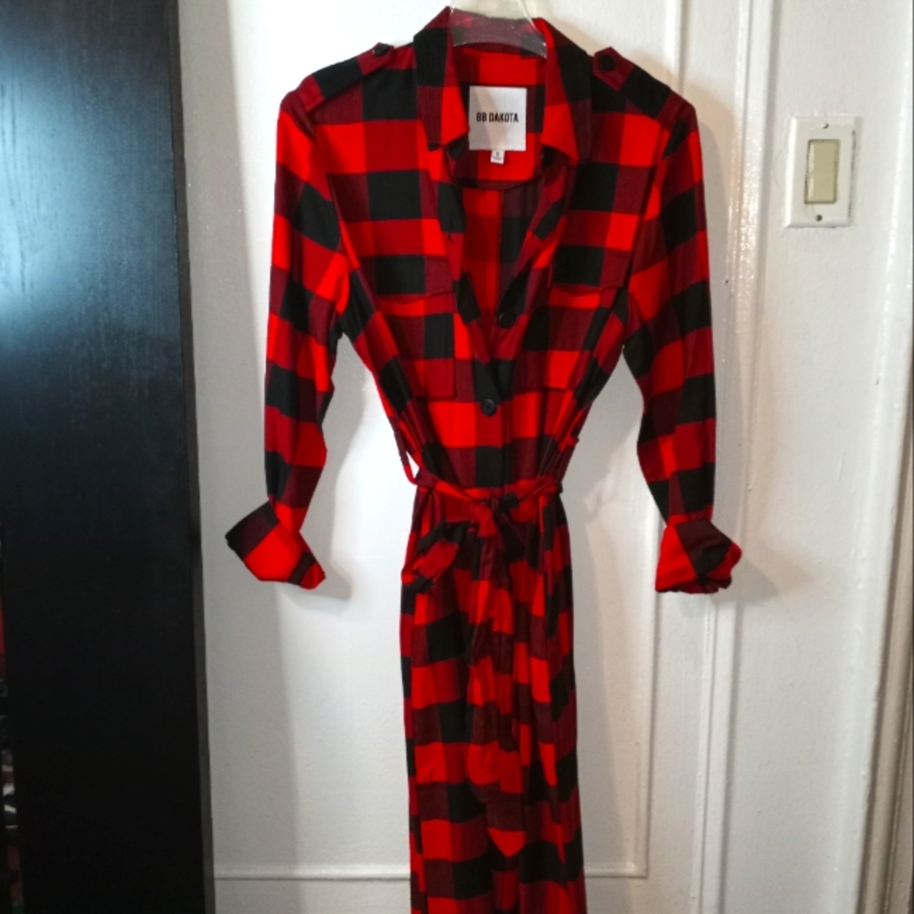 BB DAKOTA red & black lumberjack plaid coat